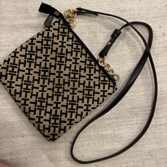 Tommy Hilfiger, Patterned Canvas Cross Body Purse - Picture 3 of 7